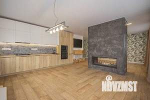 Таунхаус 230м&sup2;, 3-этажный, участок 4 сот.  