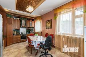 Коттедж 400м², 2-этажный, участок 20 сот.  