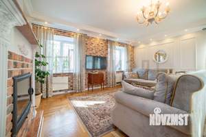 Коттедж 408м², 2-этажный, участок 6 сот.  