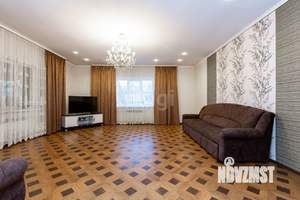 Дом 256м², 2-этажный, участок 17 сот.  