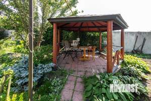 Коттедж 298м&sup2;, 3-этажный, участок 9 сот.  