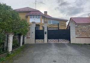Дом 450м², 2-этажный, участок 9 сот.  