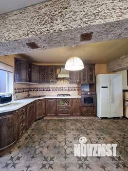 Дом 204м², 2-этажный, участок 20 сот.  