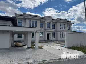 Дом 928м², 2-этажный, участок 24 сот.  