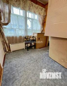 Дом 40м², 2-этажный, участок 6 сот.  
