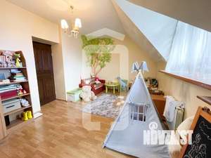 Дом 860м², 3-этажный, участок 14 сот.  