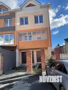 Таунхаус 180м², 3-этажный, участок 3 сот.  