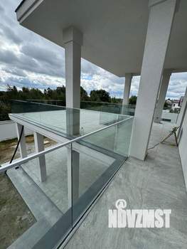 Дом 928м², 2-этажный, участок 24 сот.  