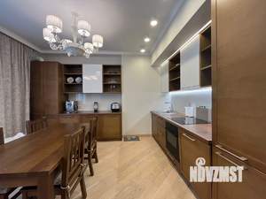 Таунхаус 240м², 3-этажный, участок 3 сот.  