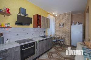 Коттедж 132м², 2-этажный, участок 10 сот.  