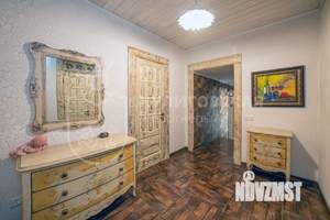 Коттедж 600м², 3-этажный, участок 11 сот.  