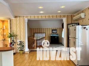 Коттедж 450м², 2-этажный, участок 9 сот.  