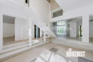 Коттедж 432м², 2-этажный, участок 12 сот.  