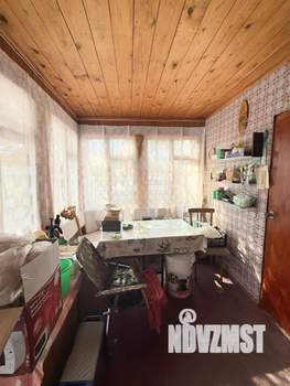 Дом 32м², 2-этажный, участок 6 сот.  