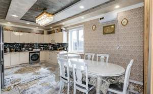 Дом 224м², 2-этажный, участок 10 сот.  