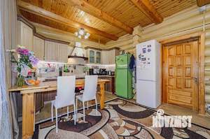 Дом 180м&sup2;, 2-этажный, участок 11 сот.  