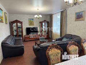 Коттедж 180м², 2-этажный, участок 9 сот.  