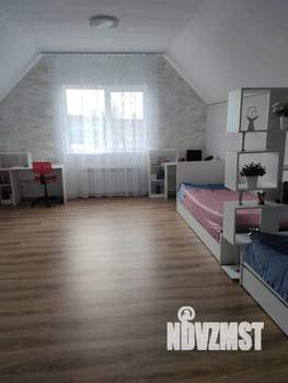 Дом 200м², 2-этажный, участок 10 сот.  