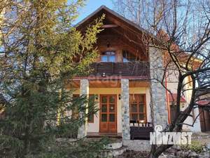 Дом 160м², 2-этажный, участок 13 сот.  