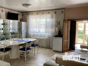 Коттедж 461м², 3-этажный, участок 10 сот.  