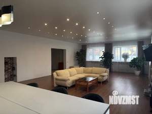 Коттедж 320м², 2-этажный, участок 9 сот.  