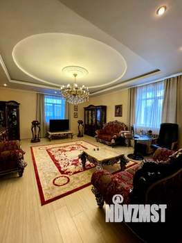 Коттедж 375м², 2-этажный, участок 6 сот.  