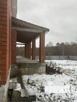 Коттедж 221м², 2-этажный, участок 14 сот.  