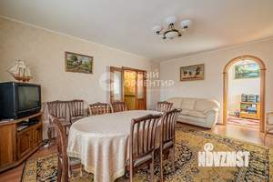 Коттедж 253м², 3-этажный, участок 11 сот.  