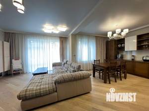 Таунхаус 240м², 3-этажный, участок 3 сот.  