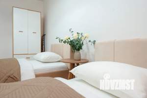 2-к квартира, посуточно, 74м2, 20/35 этаж