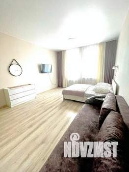 2-к квартира, посуточно, 80м2, 1/1 этаж