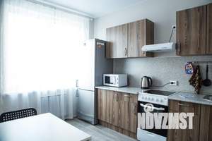 1-к квартира, посуточно, 38м2, 1/1 этаж