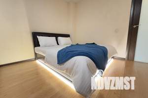 1-к квартира, посуточно, 46м2, 10/18 этаж