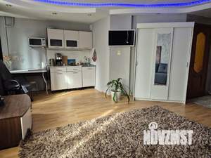 Студия квартира, посуточно, 36м2, 2/9 этаж