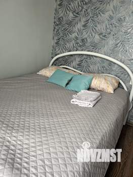 Студия квартира, посуточно, 45м2, 8/9 этаж