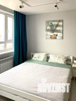 Студия квартира, посуточно, 30м2, 28/35 этаж