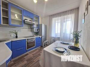 2-к квартира, посуточно, 64м2, 1/1 этаж