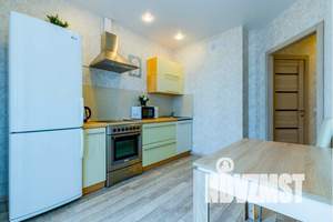 1-к квартира, посуточно, 45м2, 1/25 этаж