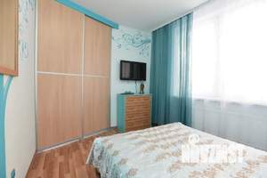 2-к квартира, посуточно, 65м2, 4/15 этаж