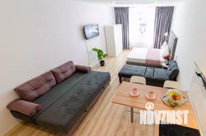 1-к квартира, посуточно, 40м2, 1/1 этаж