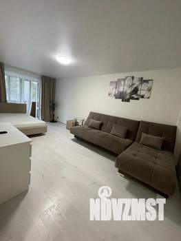 1-к квартира, посуточно, 37м2, 1/1 этаж