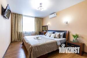 2-к квартира, посуточно, 65м2, 7/19 этаж