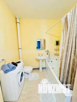 Студия квартира, посуточно, 40м2, 2/25 этаж