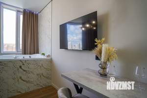 Студия квартира, посуточно, 28м2, 13/16 этаж