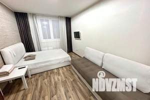 1-к квартира, посуточно, 40м2, 10/10 этаж