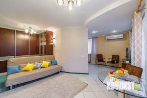 1-к квартира, посуточно, 60м2, 1/1 этаж