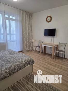 Студия квартира, посуточно, 30м2, 10/25 этаж