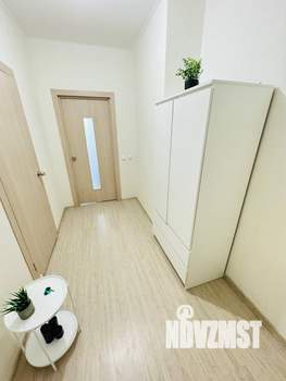 Студия квартира, посуточно, 40м2, 11/25 этаж