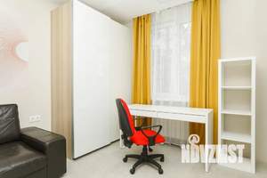 Студия квартира, посуточно, 32м2, 1/3 этаж