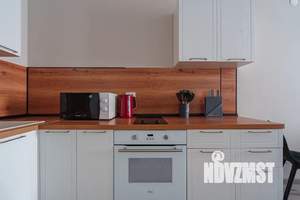 1-к квартира, посуточно, 42м2, 12/35 этаж